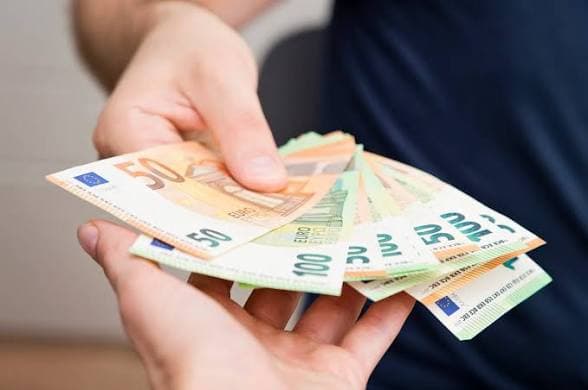 Aide financière à tous - Image 1